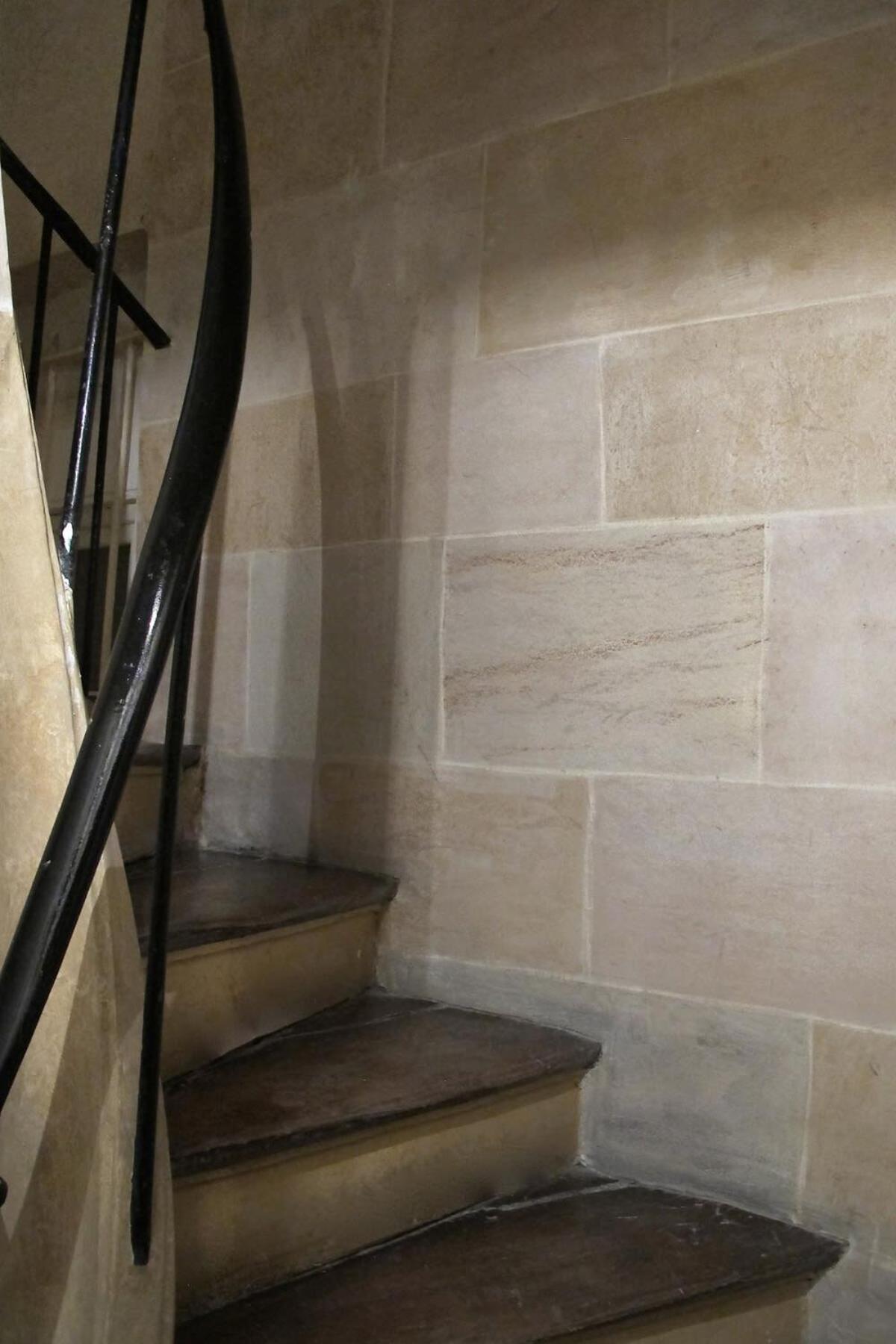 Apartamento Tenderness At Notre Dame, Delacroix